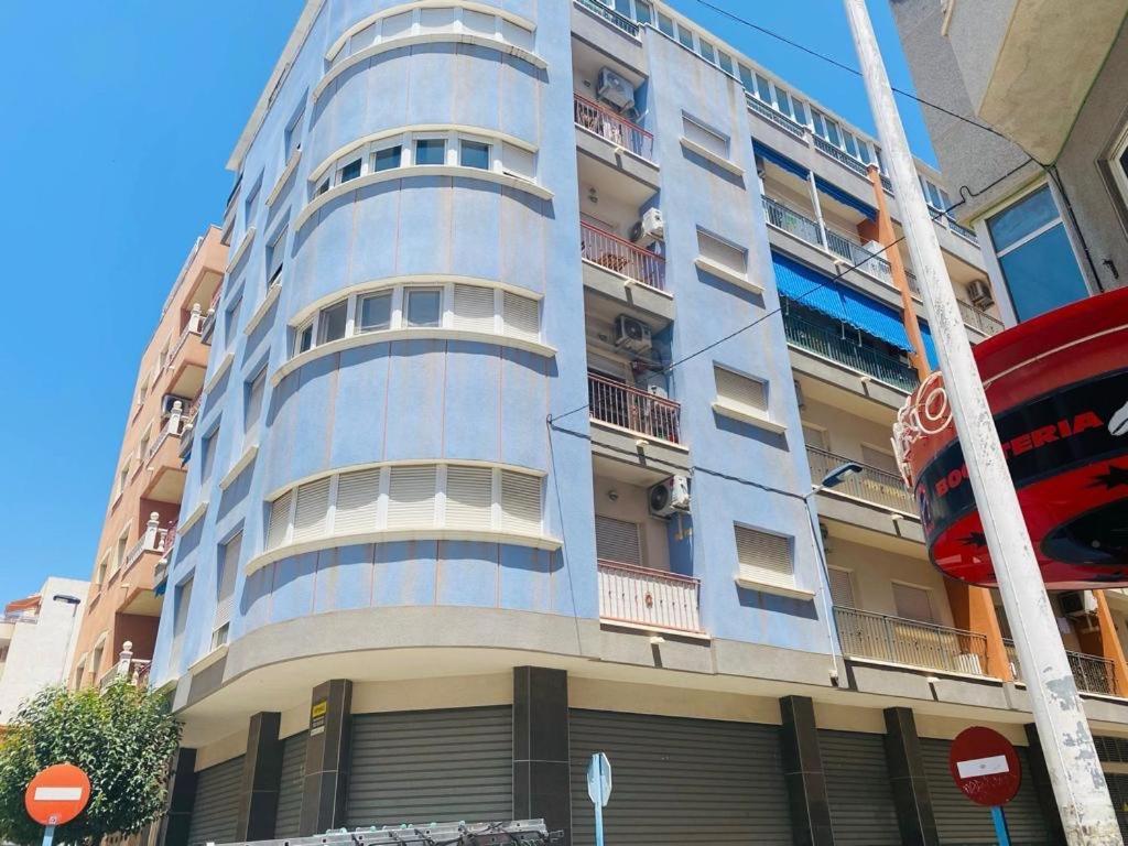 Nice And New Furnished Apartments In Torrevieja Centre المظهر الخارجي الصورة